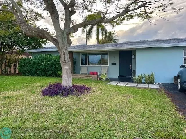 317 SE 3 Terrace, Deerfield Beach, FL 33441