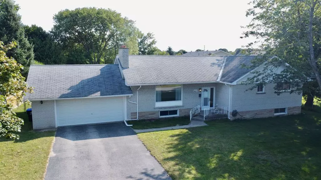 Penetanguishene, ON L9M 1K5,9 Anne ST