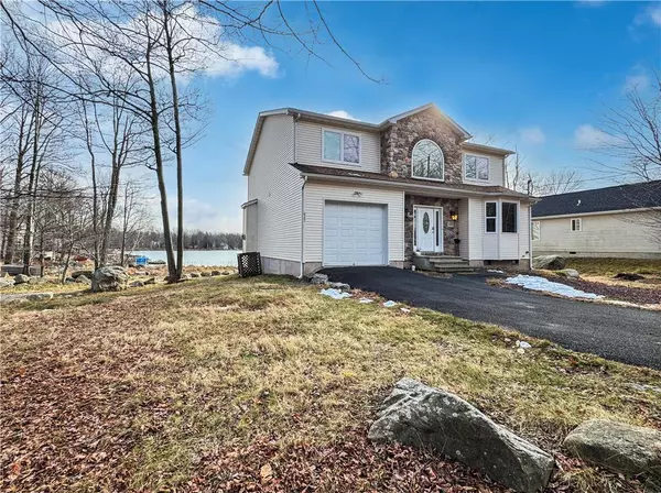 2513 Waterfront Drive, Tobyhanna Twp, PA 18466