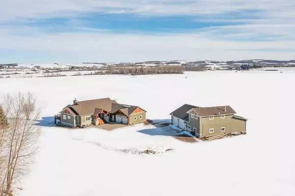 37247 Range Road 264, Rural Red Deer County, AB T4E1J5