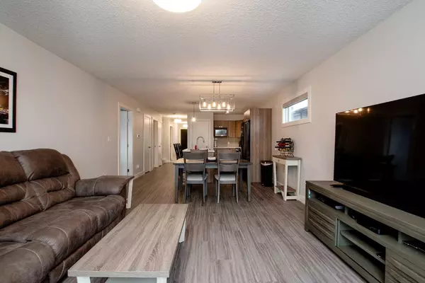 Grande Prairie, AB T8V 6S2,12701 102A ST