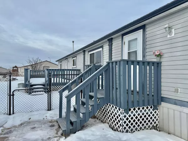 Whitecourt, AB T7S 1V1,32 Soper Street