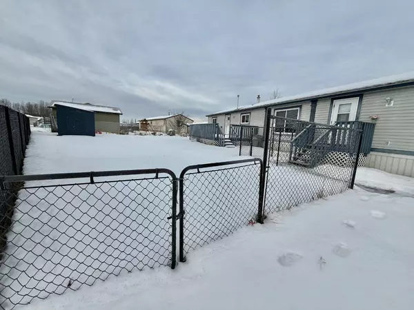 Whitecourt, AB T7S 1V1,32 Soper Street