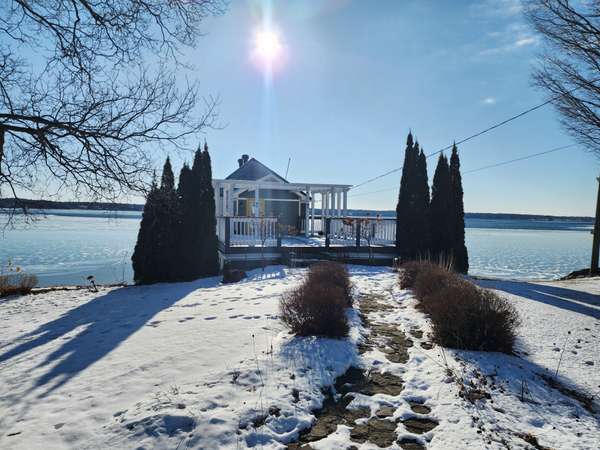 303 Lily Bay DR S, Leeds And Grenville, ON K6V 5T3