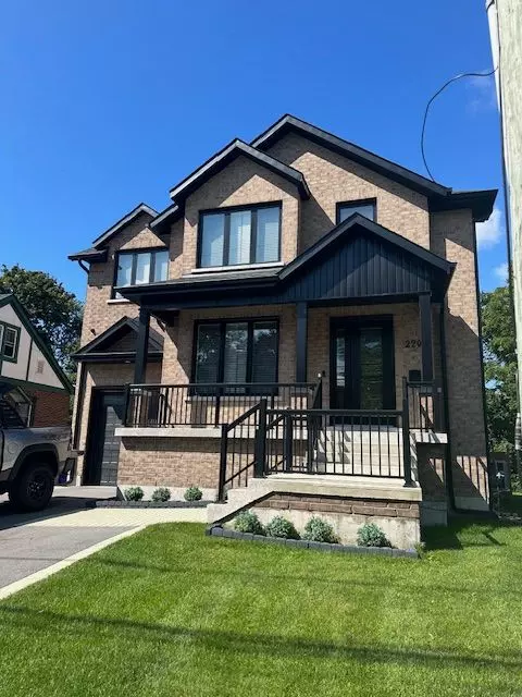 Frontenac, ON K7L 3X8,220 Collingwood ST