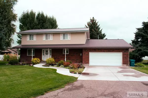 226 E 3rd S, Sugar City, ID 83448