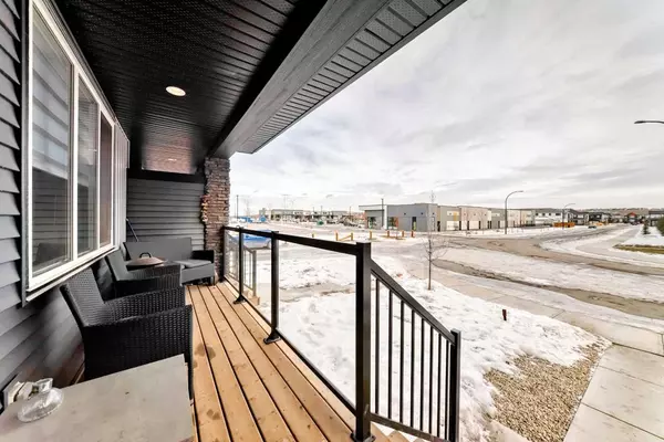 Calgary, AB T2X 4Y8,279 Wolf Creek WAY SE