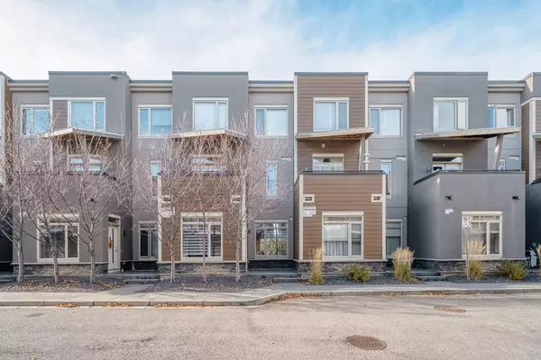 7 Westpark Common SW #220, Calgary, AB T3H 0Y4