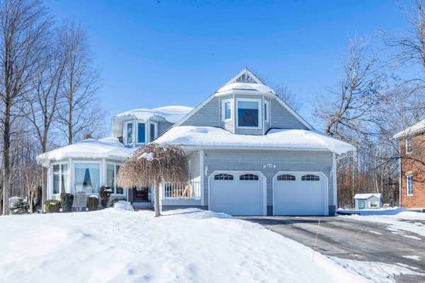 3678 Kimberley ST, Innisfil, ON L9S 2L3