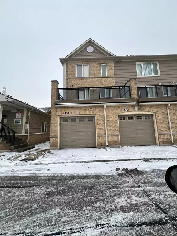 Brampton, ON L6R 0Y6,60 Fairwood CIR #97