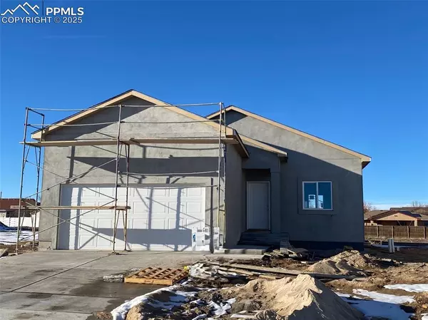 3525 Wapiti LN, Pueblo, CO 81005