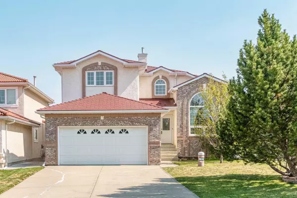 16 Hamptons Heath Northwest, Calgary, AB T3A 5E8