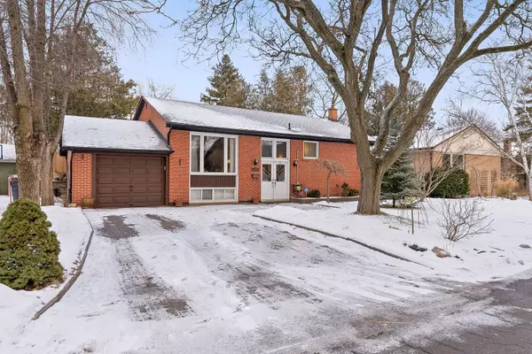 157 Duncairn RD, Toronto C13, ON M3B 1C9