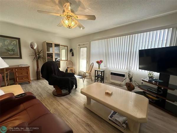 Deerfield Beach, FL 33442,107 Tilford F  #107