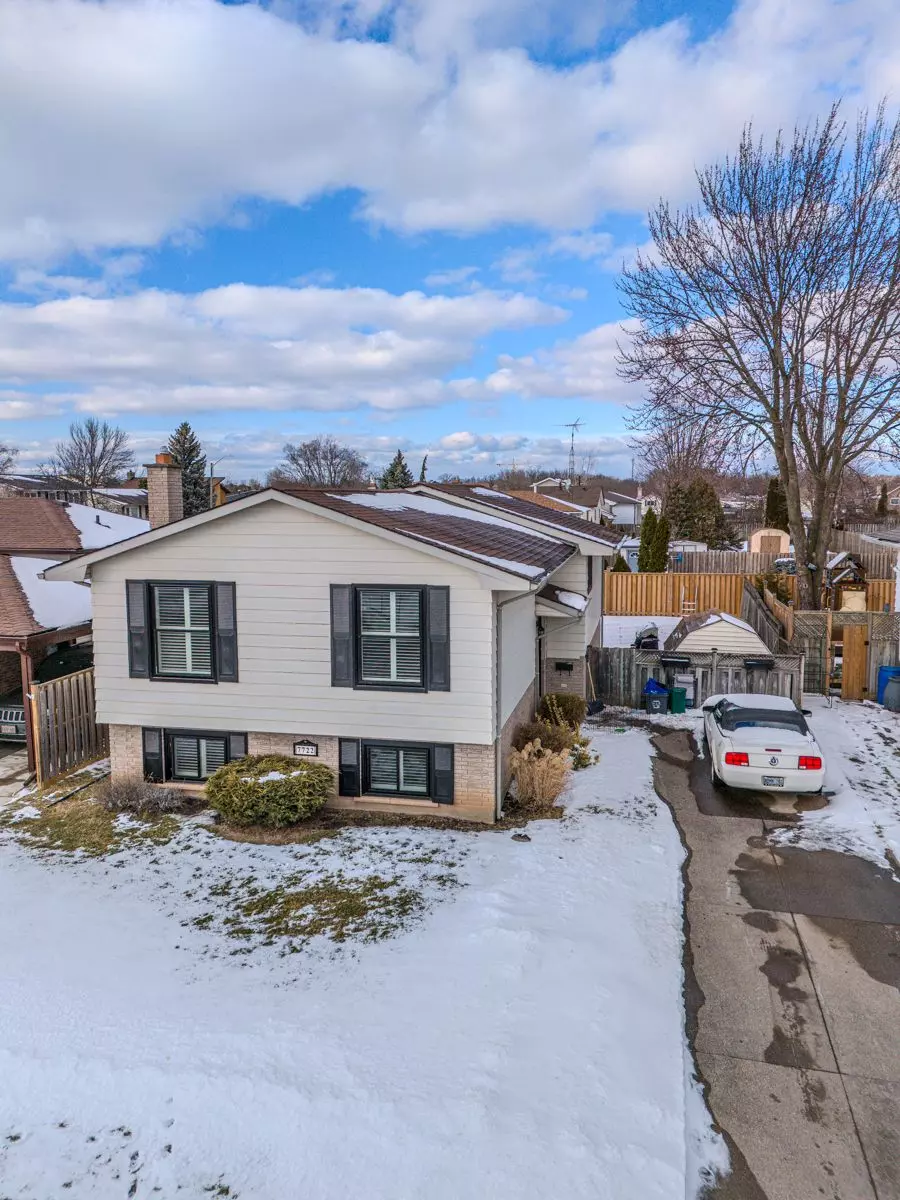 Niagara Falls, ON L2G 7M2,7722 Ronnie CRES