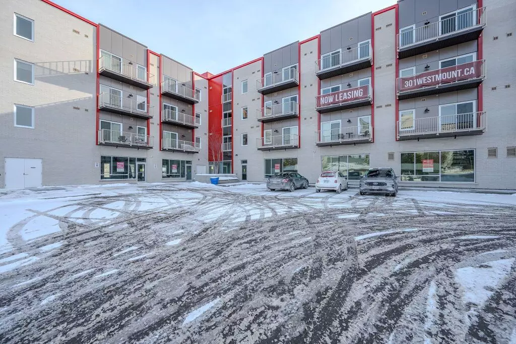 Kitchener, ON N2M 0C4,301 Westmount RD W #4