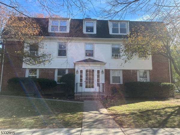 160 Gordonhurst Ave #C2, Montclair Twp., NJ 07043