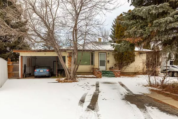 1403 12 AVE North, Lethbridge, AB T1H 1R2