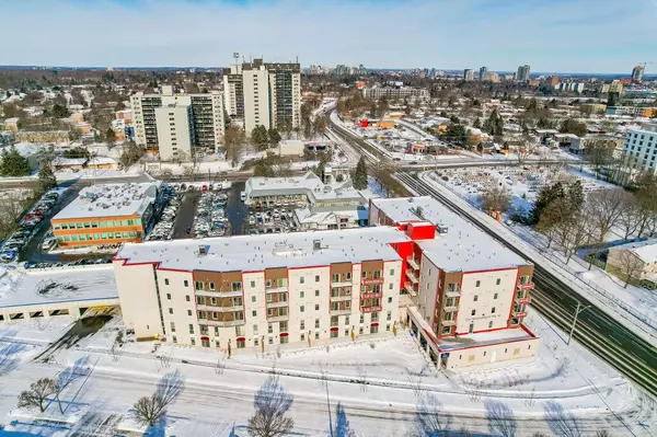 Kitchener, ON N2M 0C4,301 Westmount RD W #4