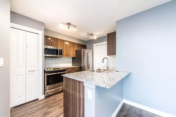 Calgary, AB T3R 1R9,20 Kincora Glen PARK Northwest #703