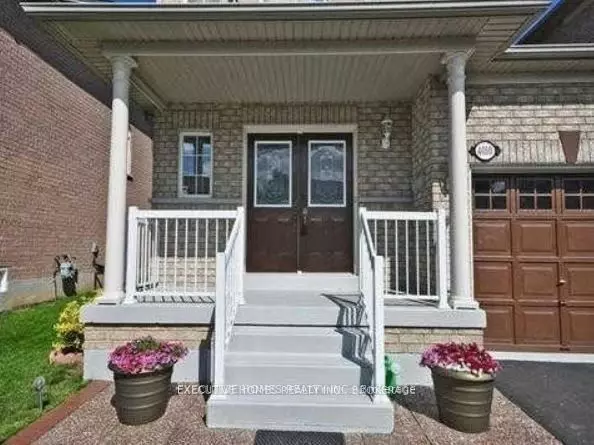 4010 Coachman CIR, Mississauga, ON L5M 6Y5