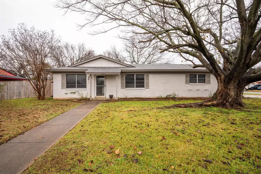 673 W Cedar Street, Hurst, TX 76053