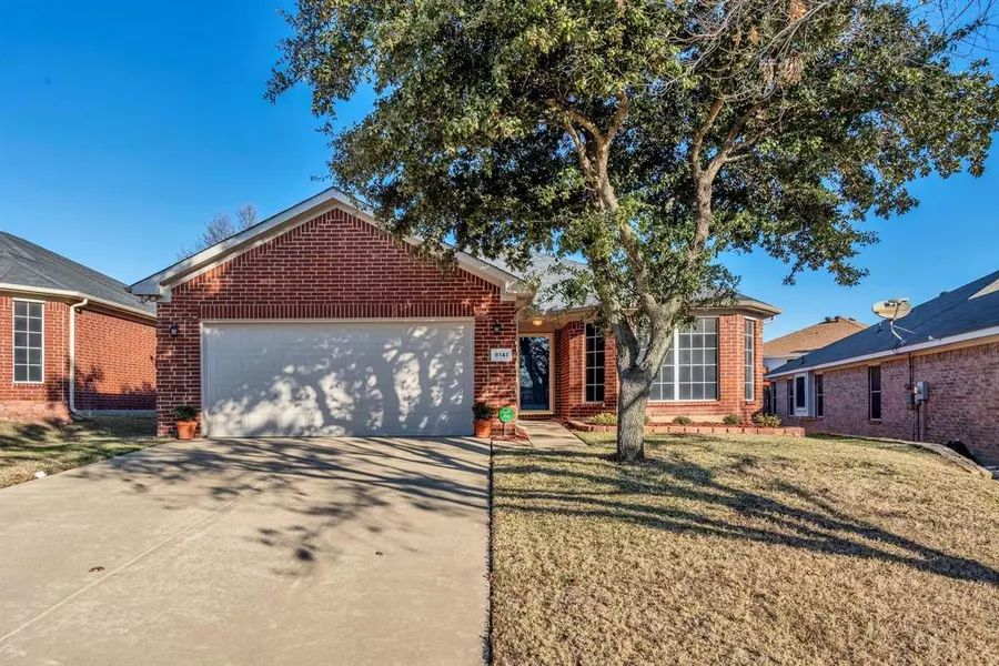 8141 Whitney Lane, Fort Worth, TX 76120