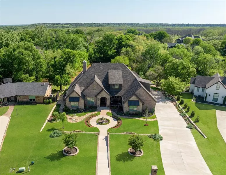 8515 Kingsley Circle, Granbury, TX 76049