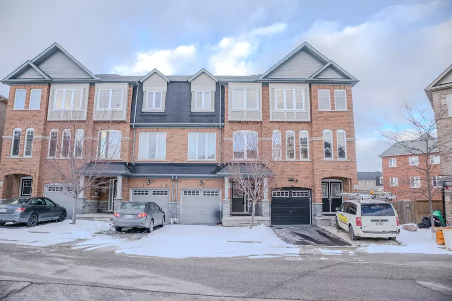 34 Magdalene CRES, Brampton, ON L6Z 0G8