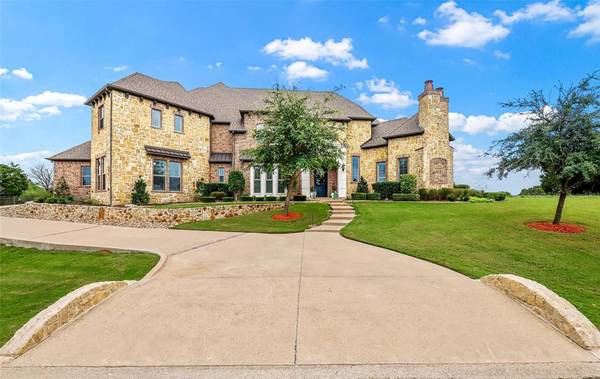 7101 Royal Birkdale Drive, Cleburne, TX 76033