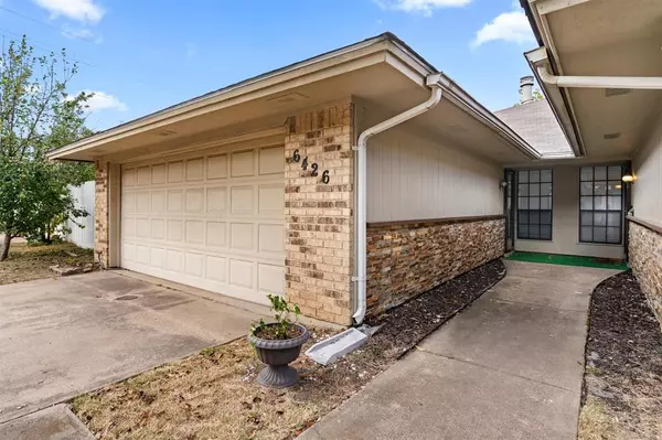 Fort Worth, TX 76133,6424 Bramble Drive