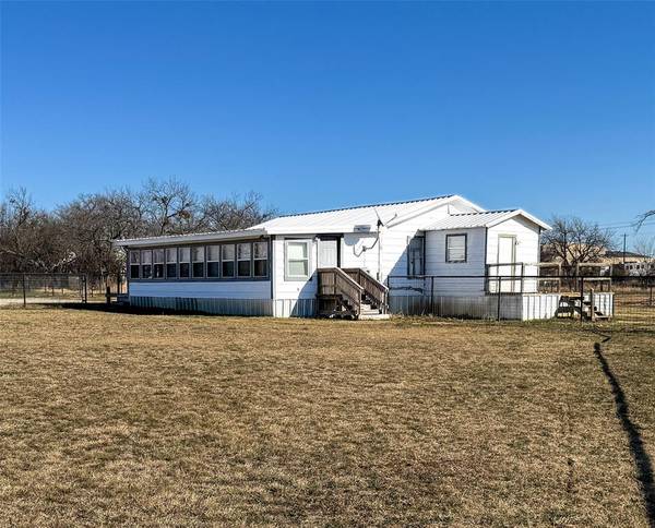 310 E 14th Street, Cisco, TX 76437