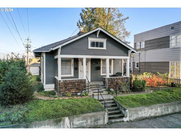 225 CALAPOOIA ST SW, Albany, OR 97321