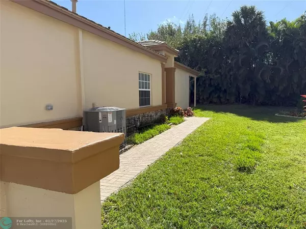 Lake Worth, FL 33449,10348 Olde Clydesdale Cir