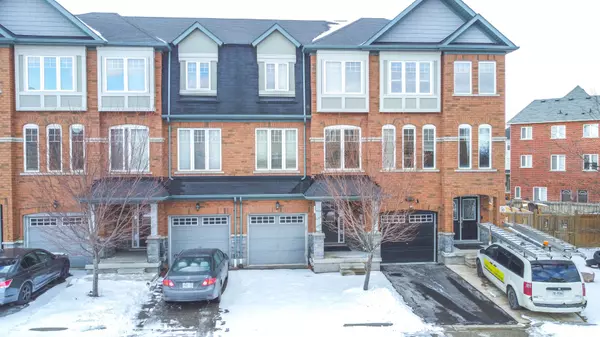 Brampton, ON L6Z 0G8,34 Magdalene CRES