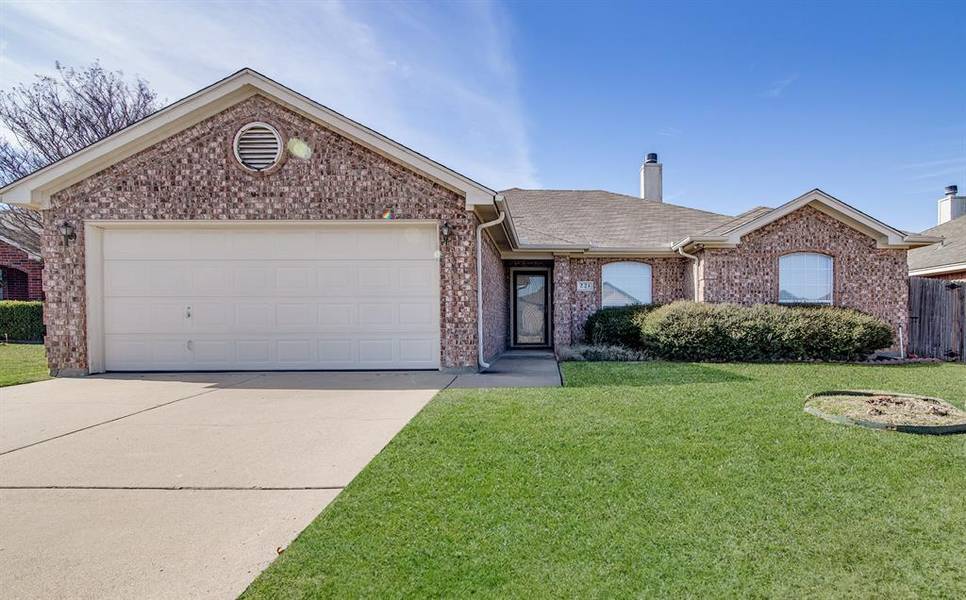 221 Rock Hill Drive, Crowley, TX 76036