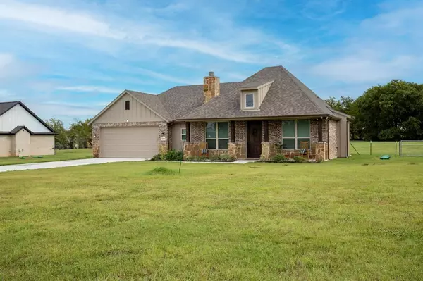 Joshua, TX 76058,3209 Falcon Drive