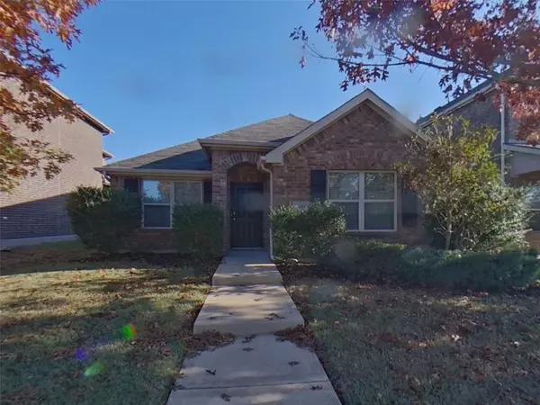 1204 Honeywood Lane, Royse City, TX 75189