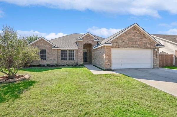 229 Highmeadow Road, Aubrey, TX 76227