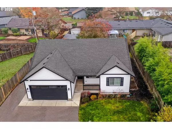 2421 BENSON LN, Eugene, OR 97408