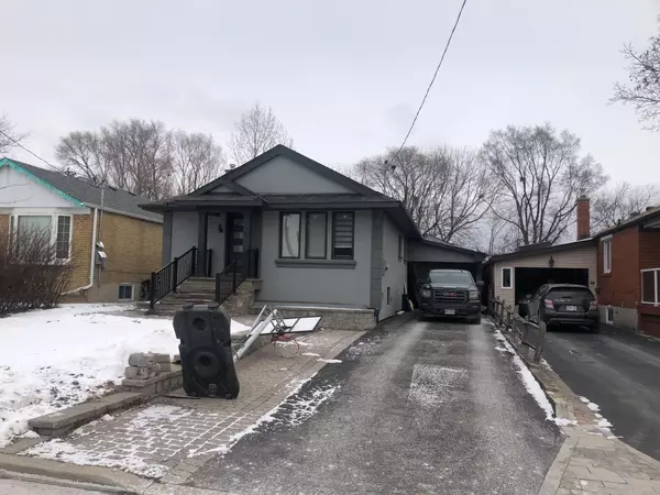 35 Frey CRES, Toronto E04, ON M1R 2C5