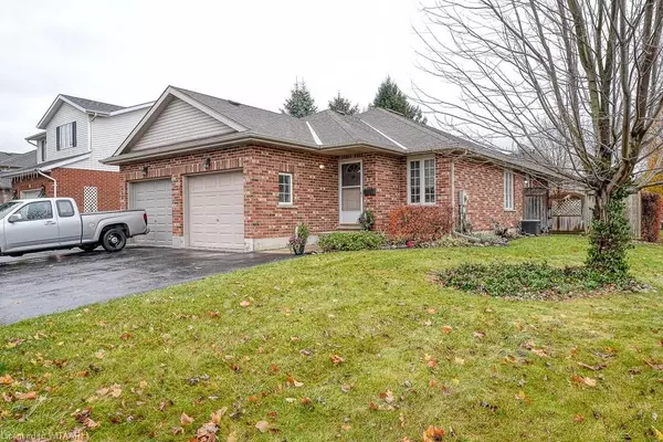 Woodstock, ON N4T 1J4,16 CARDINAL DR