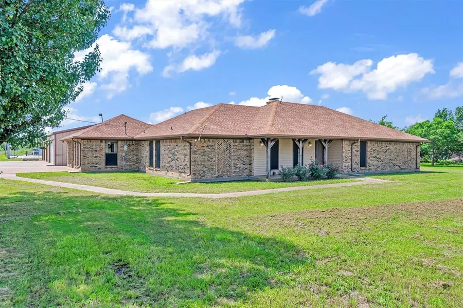 9720 Bluebonnet Drive, Scurry, TX 75158