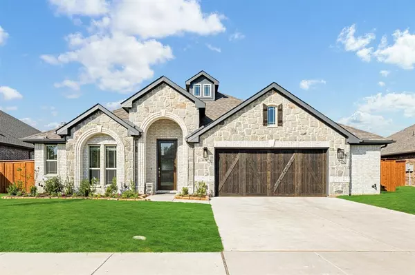 1029 Stillmeade Drive, Midlothian, TX 76065