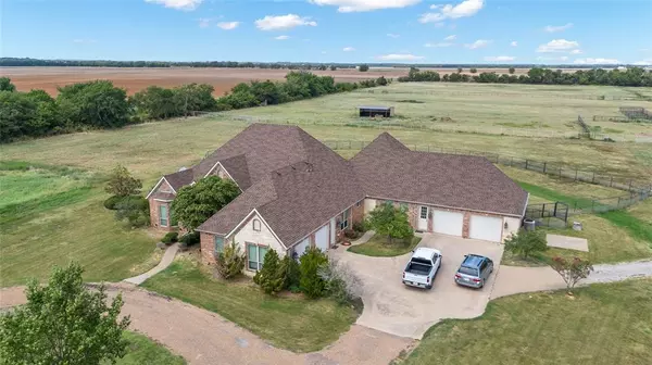 2300 Berend Road, Pilot Point, TX 76258