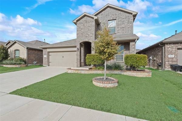 1045 Blackhorse Trail, Fort Worth, TX 76247