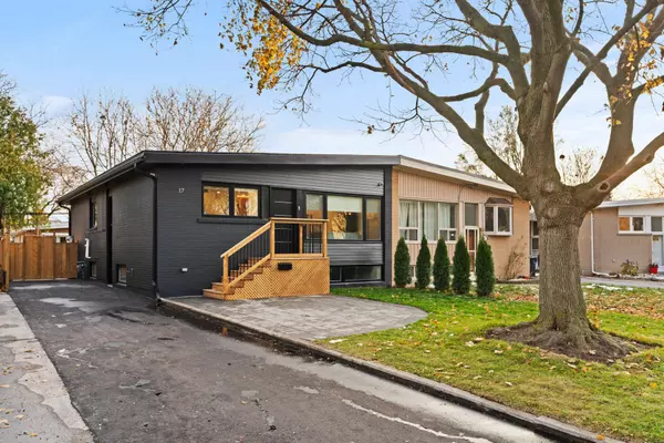 17 Pynford CRES, Toronto C13, ON M3A 1W7