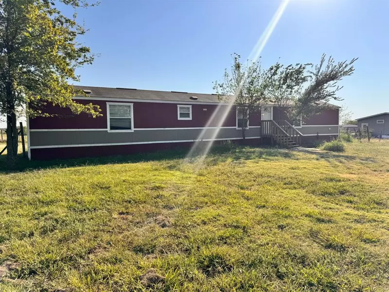 7235 County Road 1145, Celeste, TX 75423