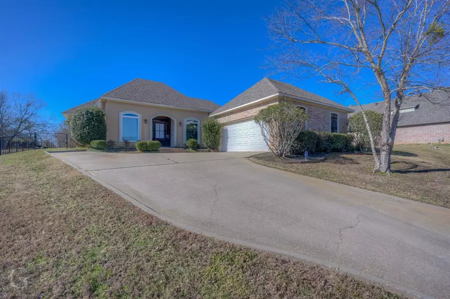 55 Fairway Circle, Haughton, LA 71037