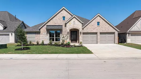 2429 Shane Drive, Midlothian, TX 76065